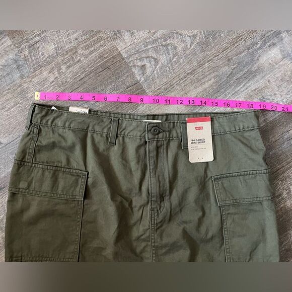 Levi's '94 Cargo Twill Mini Skirt- Size 33 - Picture 4 of 7